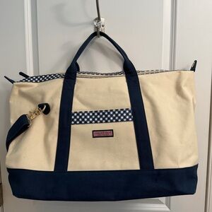 Vineyard Vines Weekender Bag